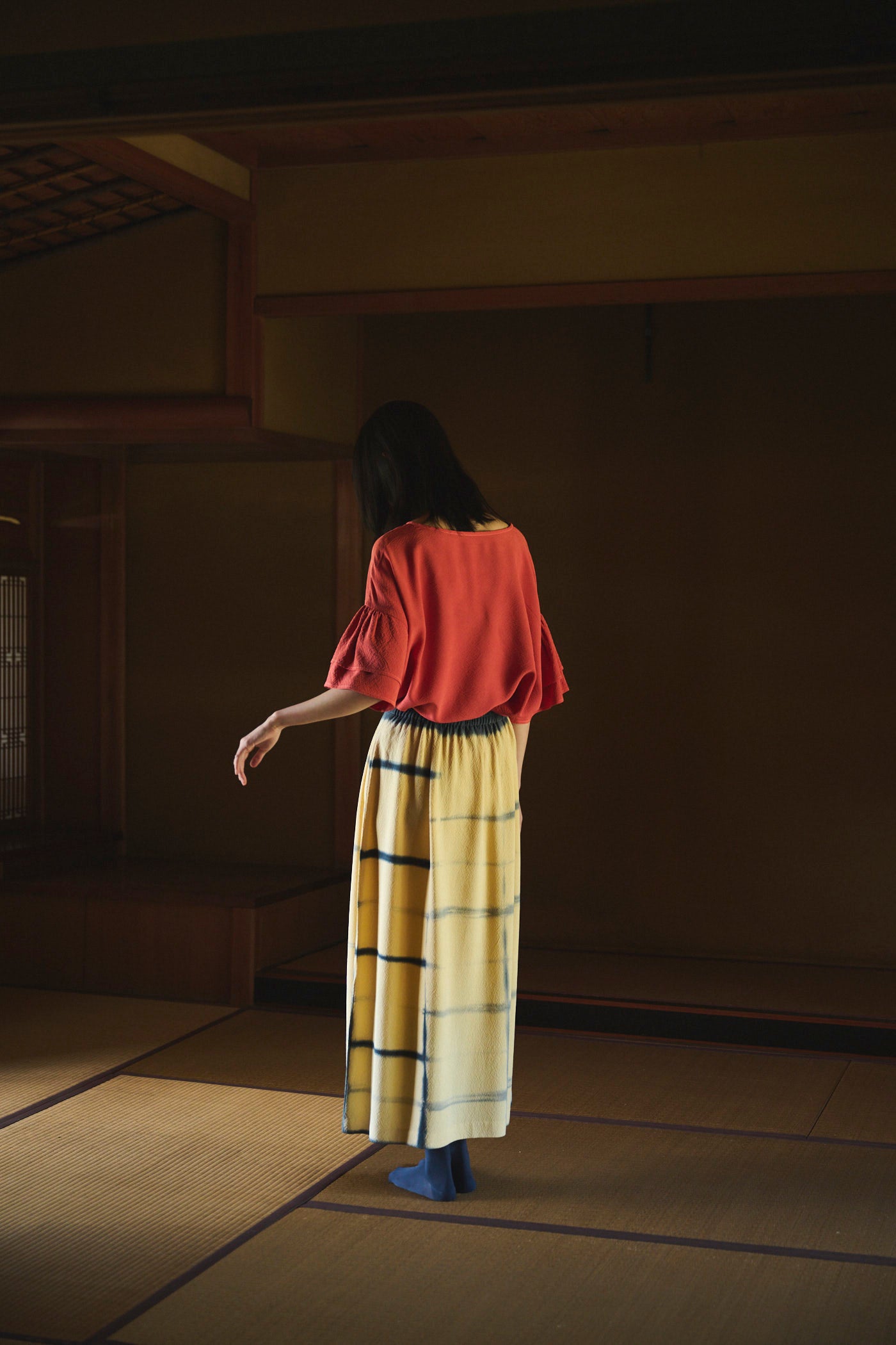 Madder-Dyed Silk Frill-Sleeve Top
